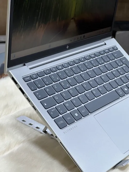 HP ELITEBOOK 630 G11 ULTRA 5 125u 16GO DDR5 512GO SSD NEUF