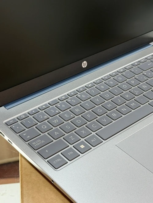 HP LAPTOP 15 FD0352NS INTEL CORE 5 120U 16GO 512GO SSD NEUF SOUS EMBALLAGE