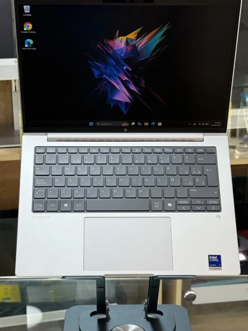 HP ELITEBOOK 8 G1i 14 AI PC INTEL CORE ULTRA 7 258V 32Go 1To SSD INTEL ARC 140V 16Go
