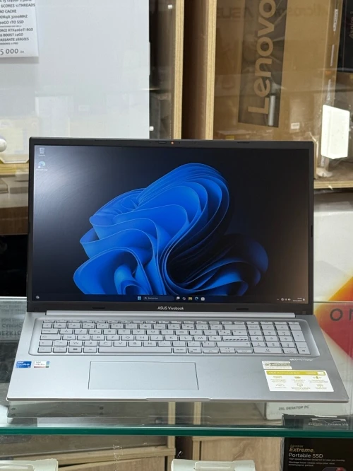 ASUS VIVOBOOK 17 X1704VA I5 1334U 16GO 512GO SSD NVME