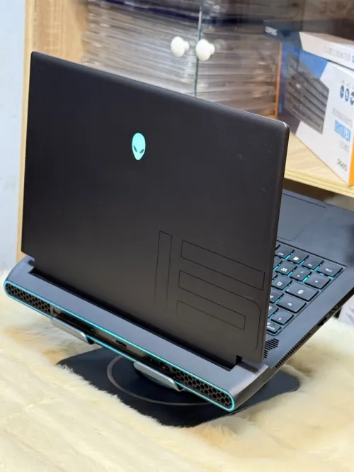 ALIENWARE M15 R6 I5 11400H 16GO 512GO SSD NVIDIA GEFORCE RTX3060 6GO 