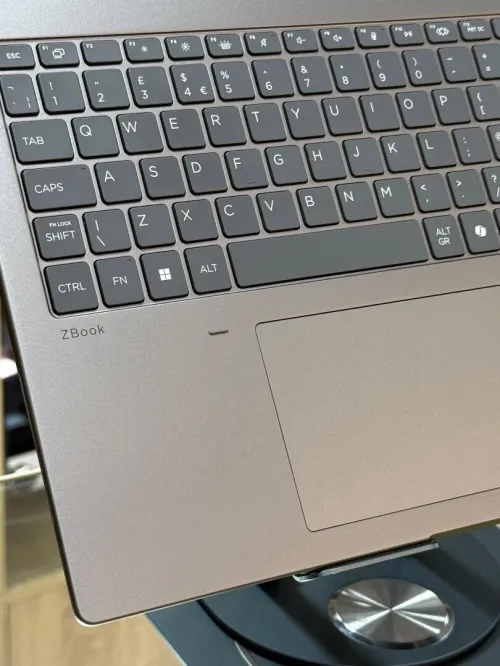 HP ZBOOK X G1i 16 INTEL CORE ULTRA 7 255H 32GO DDR5 1TO SSD NVIDIA RTX PRO 1000 8GO GDDR7