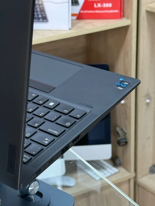 LENOVO THINKPAD X1 CARBON GEN 9 I7 EVO 1165G7 32Go 512GO SSD TACTILE 