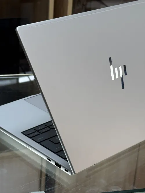 HP ELITEBOOK G1a 13 AI AMD RYZEN 7 250 32GO DDR5 512GO SSD NVME