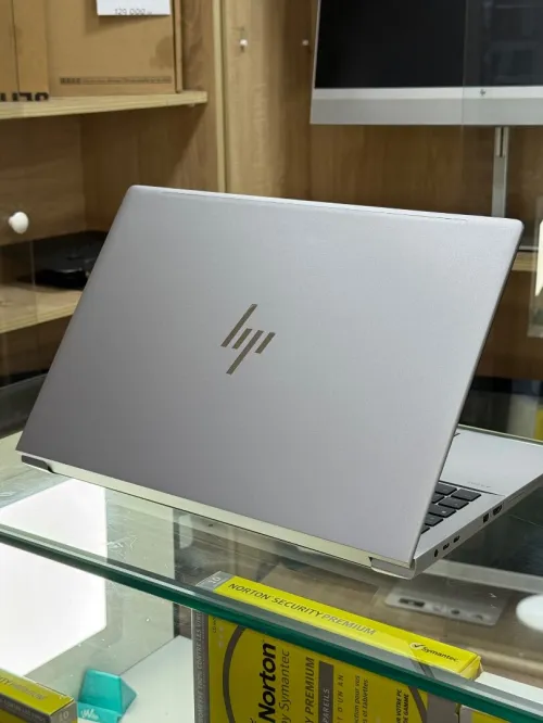 HP ZBOOK FURY 16 G11 I7 VPRO 13850Hx 32GO 1TO SSD NVIDIA RTX4000 ada 12GO GDDR6