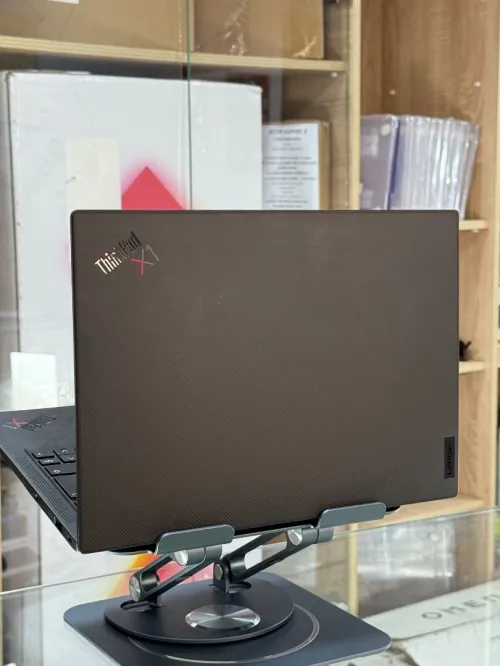 LENOVO THINKPAD X1 CARBON GEN 10 INTEL CORE I7 EVO 1260P 32GO 1TO SSD 3K OLED 