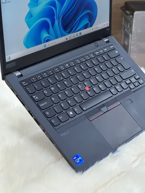 LENOVO THINKPAD P14s GEN 2 I7 VPRO 1185G7 16GO 512GO SSD NVIDIA T500 4GO GDDR6