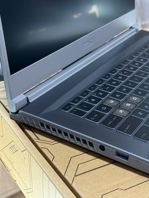 MSI THIN A15 B7VE AMD RYZEN 7 7735HS 32GO 1TO SSD NVIDIA GEFORCE RTX4050 6GO GDDR6 NEUF SOUS EMBALLAGE