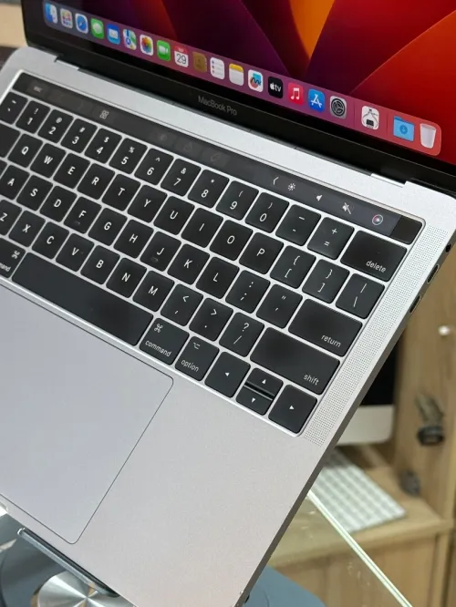 MACBOOK PRO RETINA 13.3 TOUCHBAR 2017 I5 3.1GHZ 8GO 512GO SSD CYCLE 3