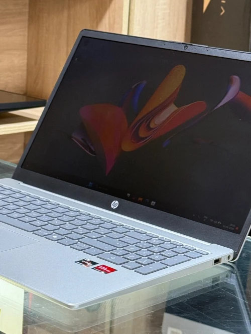 HP LAPTOP 15 FC0XXX AMD RYZEN 7 5825U 16GO 512GO SSD NVME