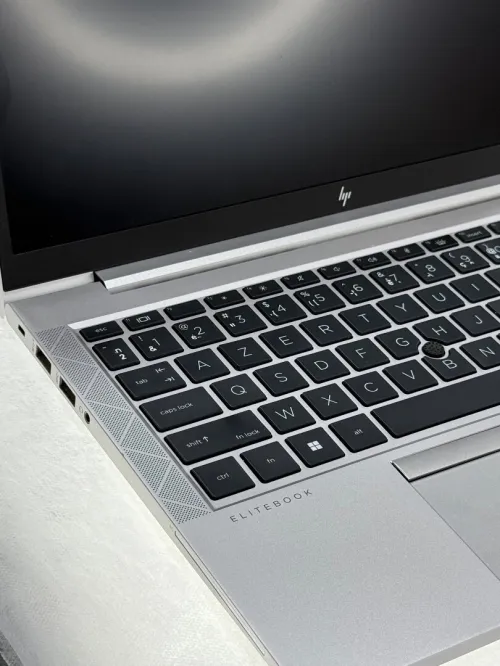 HP ELITEBOOK 840 G7 I5 10310U 8GO 256GO SSD NEUF SOUS EMBALLAGE