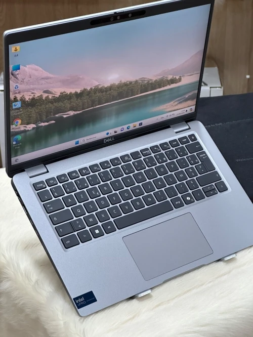 DELL LATITUDE 5450 ULTRA 7 VPRO 165H 32GO DDR5 5600MHZ 1TO SSD NVME NVIDIA RTX2050 4GO 