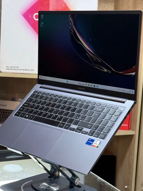 SAMSUNG GALAXYBOOK 750XGK I7 1355u 16GO 512GO SSD NVME 