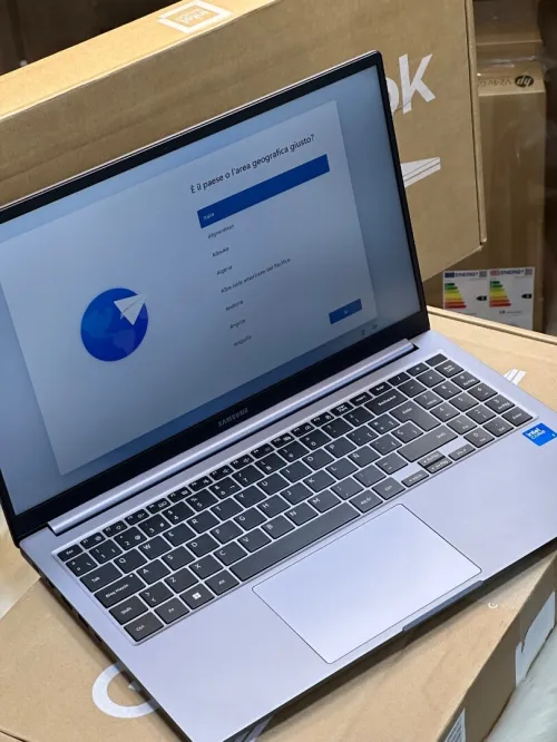 SAMSUNG GALAXYBOOK 4 NP750XGK INTEL CORE 5 120U 8GO 512GO SSD NEUF SOUS EMBALLAGE 
