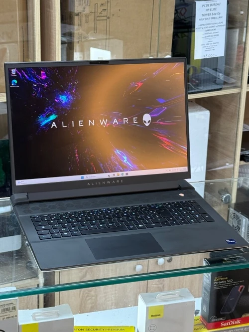 ALIENWARE M18 R2 I9 14900Hx 64GO 4TO SSD NVME NVIDIA GEFORCE RTX4090 16GO GDDR6