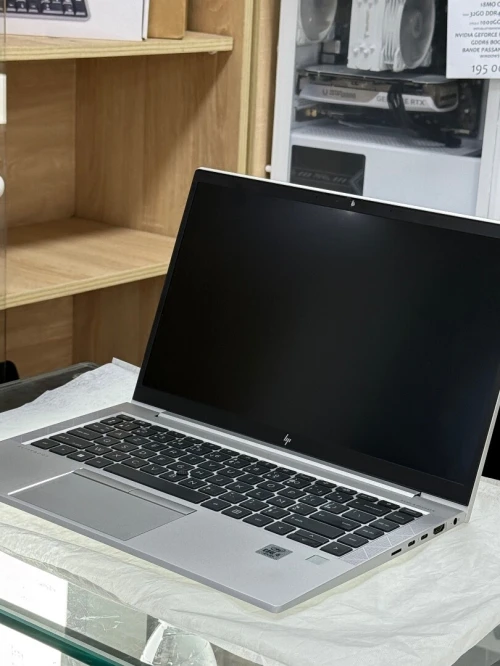 HP ELITEBOOK 840 G7 I5 10310U 8GO 256GO SSD NEUF SOUS EMBALLAGE
