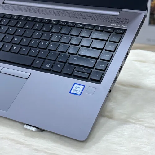 HP ZBOOK 14U I5 7200U 8GO 256GO AMD REDEON PRO WX3100 ECRAN 14 1080 LED WIN 10 