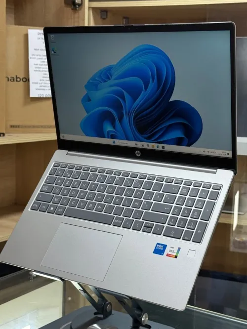 HP LAPTOP 15 FD0XXX INTEL CORE 5 120U 16GO 512GO SSD NVME