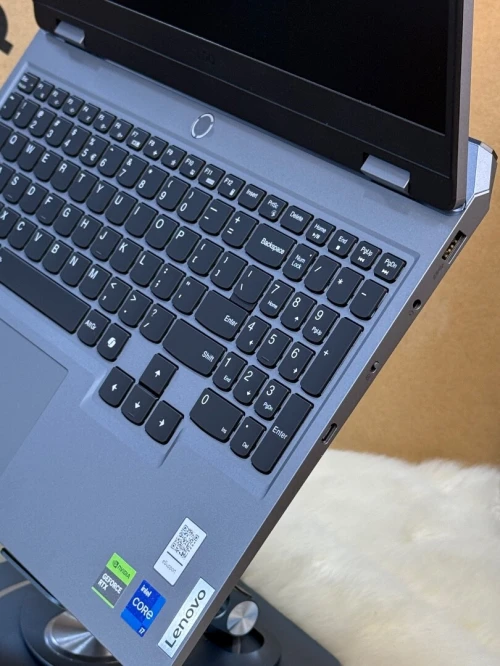 LENOVO LOQ 16IRX9 I7 13650HX 16GO DDR5 1TO SSD NVIDIA GEFORCE RTX3050 6GO NEUF SOUS EMBALLAGE 