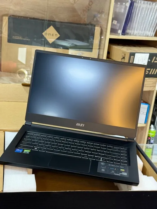 MSI STEALTH 15M B12UE I7 1280P 16GO 512GO SSD NVIDIA GEFORCE RTX3060 6GO NEUF SOUS EMBALLAGE