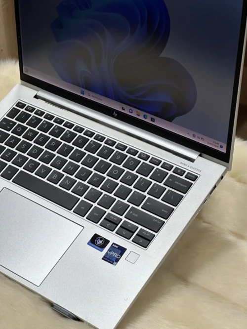 HP ELITEBOOK 840 G9 I7 VPRO 1265U 16GO DDR5 512GO SSD NVME 