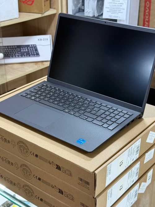 DELL VOSTRO 15 3530 I3 1305U 8GO 512GO SSD NEUF SOUS EMBALLAGE