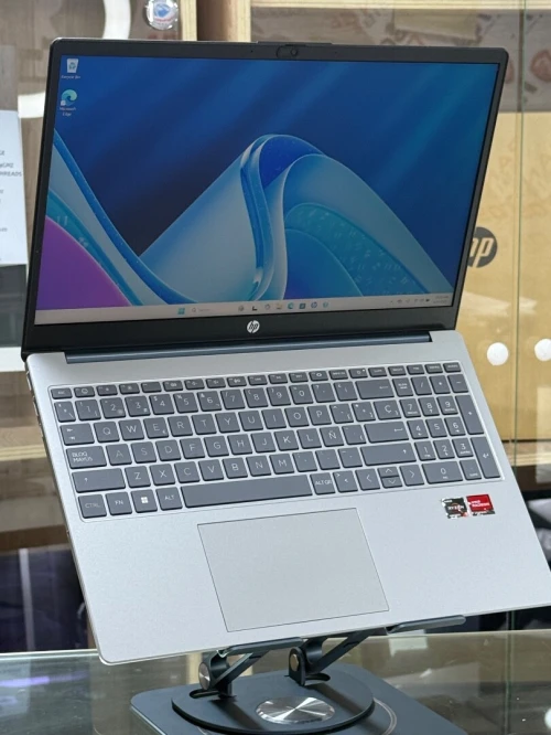 HP LAPTOP 15 FC0XXX AMD RYZEN 5 7520U 16GO 1TO SSD NVME