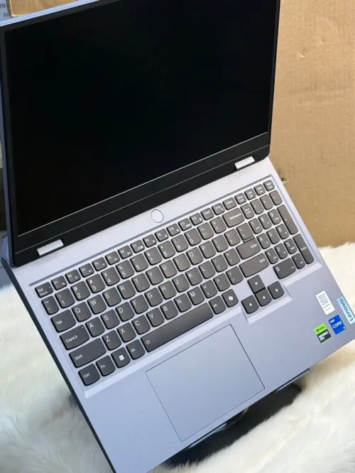 LENOVO LOQ 15IRX9 I5 13450HX 12GO 512GO SSD NVIDIA GEFORCE RTX4050 6GO NEUF SOUS EMBALLAGE 
