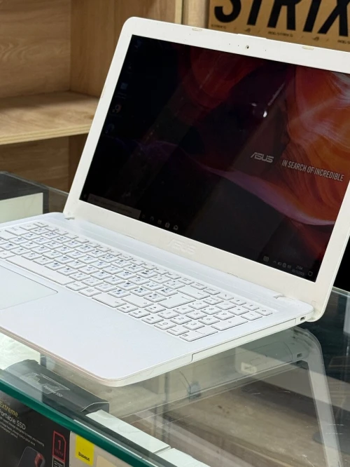 ASUS VIVOBOOK 15 X540SA CELERON N3050 2GO 500GO HDD 