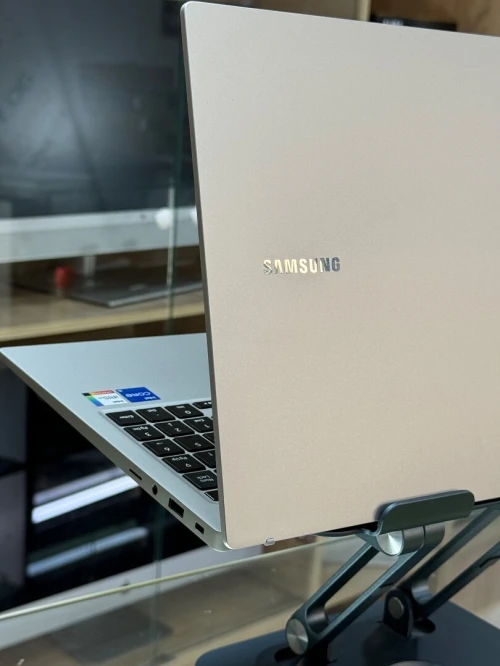 SAMSUNG GALAXYBOOK 2 PRO 750XED I5 1235U 8GO 256GO SSD NVME
