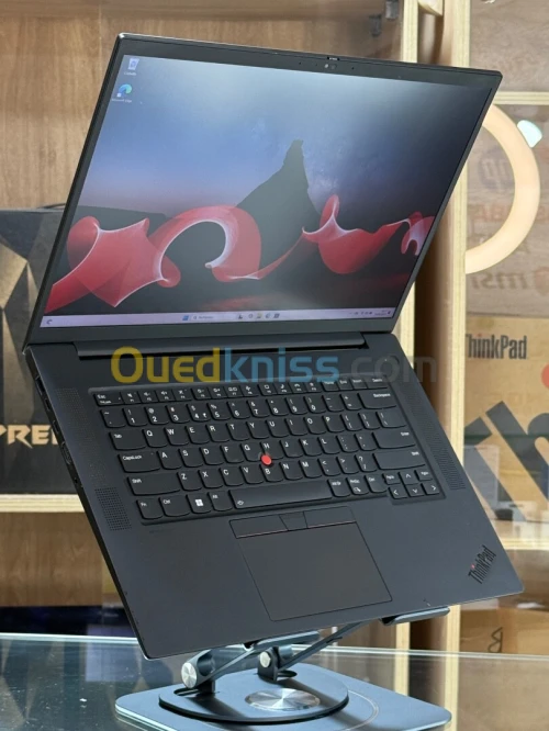 LENOVO THINKPAD P1 GEN 4 I7 11800H 32GO 512GO SSD NVIDIA T1200 4GO GDDR6
