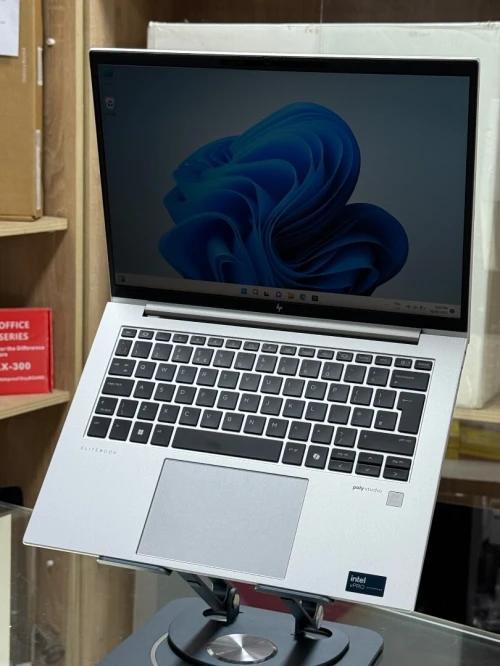 HP ELITEBOOK 840 G11 INTEL CORE ULTRA 5 VPRO 135U 32GO 512GO SSD TACTILE 