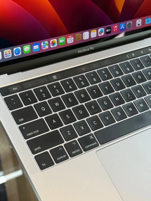 MACBOOK PRO RETINA 13.3 TOUCHBAR 2017 I5 3.1GHZ 8GO 512GO SSD CYCLE 3