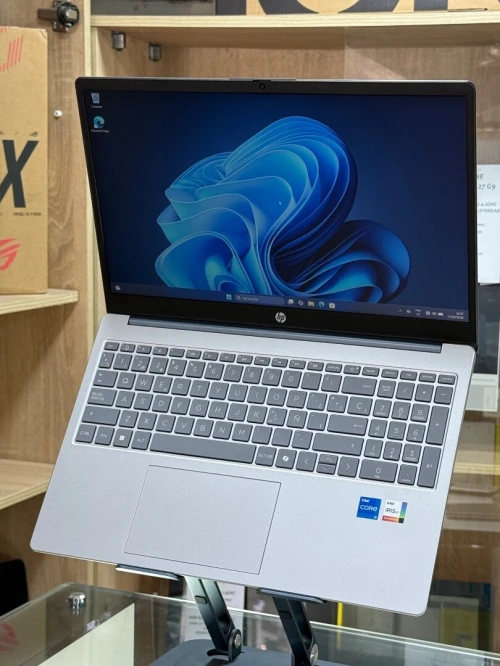 HP LAPTOP 15 FD0XXX I5 1334U 16GO 1TO SSD NVME