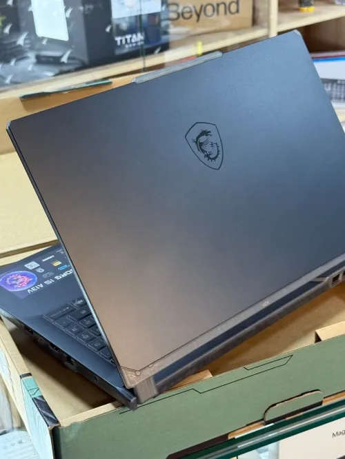 MSI CYBORG 15 A13VE I5 13420H 16GO 512GO SSD NVIDIA GEFORCE RTX4050 6GO NEUF SOUS EMBALLAGE 