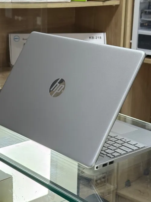 HP LAPTOP 15 DY5XXX I5 1235U 16GO 1TO SSD NVME