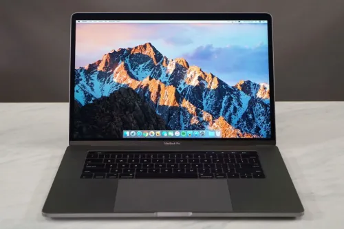 TOUCHBAR 15.4" 2018 I7 2.2GHZ 16GO 256GO SSD AMD RADEON PRO 555X 4GO GDDR5 CYCLE 61