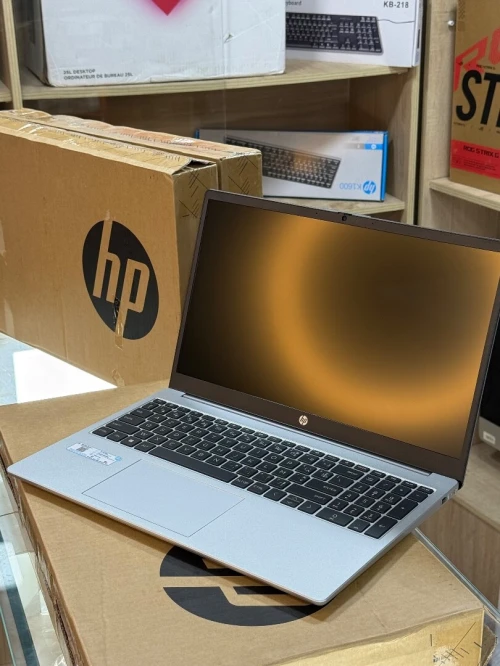 HP 255 G10 AMD RYZEN 5 7530U 16GO 512GO SSD NEUF SOUS EMBALLAGE 
