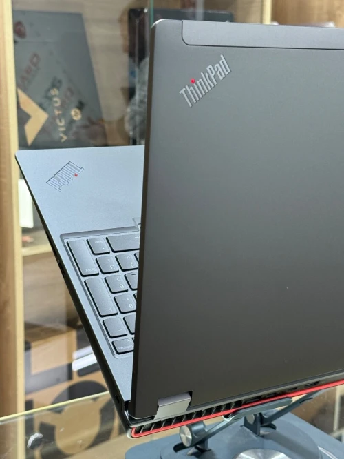 LENOVO THINKPAD P16 I7 VPRO 12850Hx 16GO 512GO SSD NVIDIA RTX2000 8GO GDDR6