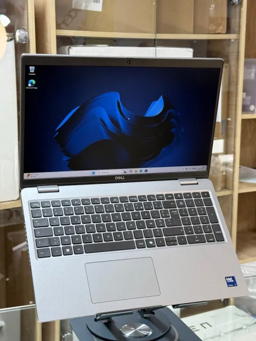 DELL PRECISION 3591 INTEL CORE ULTRA 7 165H 32GO 512GO SSD NVIDIA RTX1000 ada 6GO GDDR6