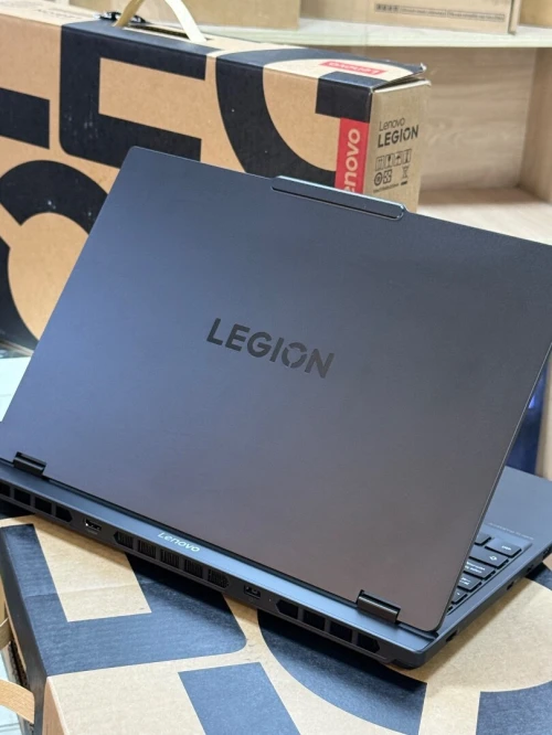 LENOVO LEGION 5 15IRX10 I7 14700Hx 32GO DDR5 1TO SSD NVIDIA GEFORCE RTX5070 8GO GDDR7 NEUF SOUS EMBALLAGE