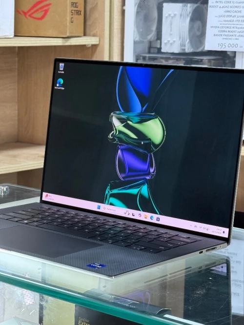 DELL XPS 9510 4K OLED I9 11900H 64GO 1TO SSD NVIDIA GEFORCE RTX3050Ti 4GO TACTILE