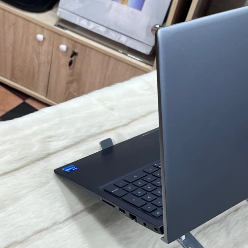 DELL VOSTOR 15 5510 I5 11320H RAM 8GO 256 SSD ECRAN 15.6 WIN 11 original 