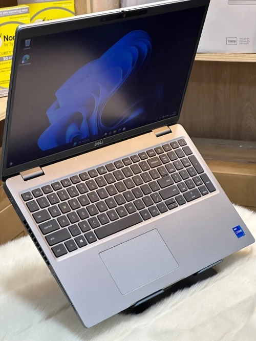 DELL LATITUDE 5440 I5 VPRO 1345U 16GO 256GO SSD NVME 