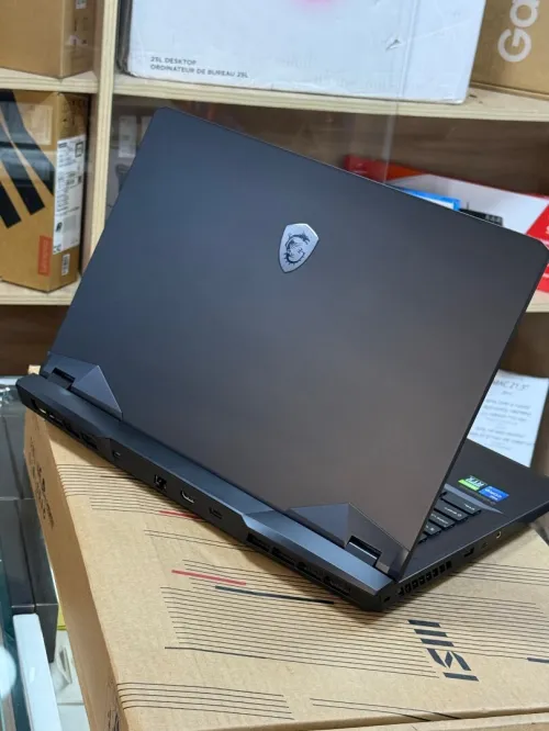 MSI VECTOR GP76 12UGS I7 12700H 16GO 1TO SSD NVIDIA GEFORCE RTX3070Ti 8GO SOUS EMBALLAGE 