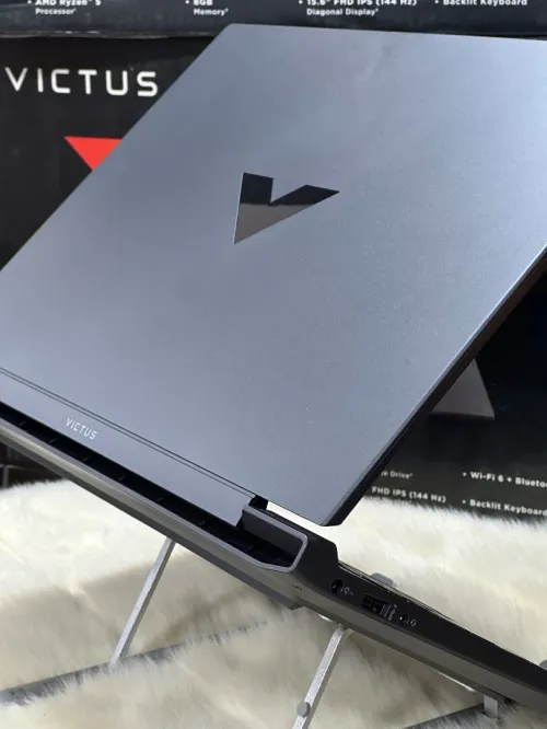HP VICTUS 15 FB2082WM AMD RYZEN 5 8645HS 16GO DDR5 512GO SSD NVIDIA GEFORCE RTX4050 6GO GDDR6 NEUF 