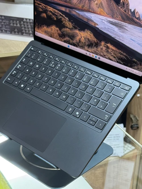 SURFACE LAPTOP 7 FOR BUSINESS INTEL CORE ULTRA 7 266V 16GO DDR6 512GO SSD NVME 
