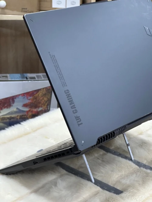 ASUS TUF GAMING A17 FA707XI AMD RYZEN 9 7940HS 32GO DDR5 1.5TO SSD NVIDIA GEFORCE RTX4070 8GO GDDR6 