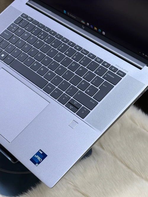 HP ZBOOK STUDIO 16 G10 I7 VPRO 13800H 32Go 1TO SSD NVIDIA RTX A1000 6GO 