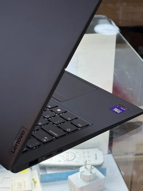 LENOVO THINKPAD X1 CARBON GEN 13 AURA EDITION ULTRA 7 EVO 258V 32GO 2TO SSD TACTILE
